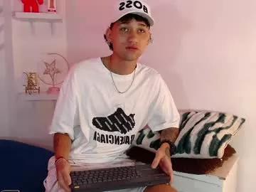 oliver_johnson16 from Chaturbate